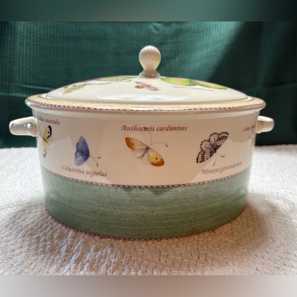 Wedgewood Sarah’s Garden Oval Tureen & Lid-Length: 9.75”, Height: 6”
